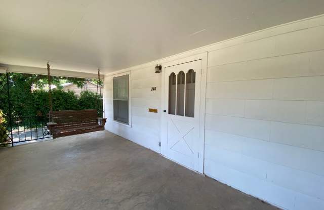HUGA, Adorable 4 bedroom 3 bath home plus bonus room! MUST SEE to appreciate! photos photos