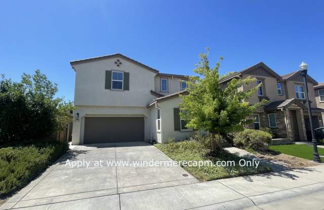 4 BDRM 3 BA Bright Home with Open Kitchen - Close to Elk Grove Auto Mall photos photos