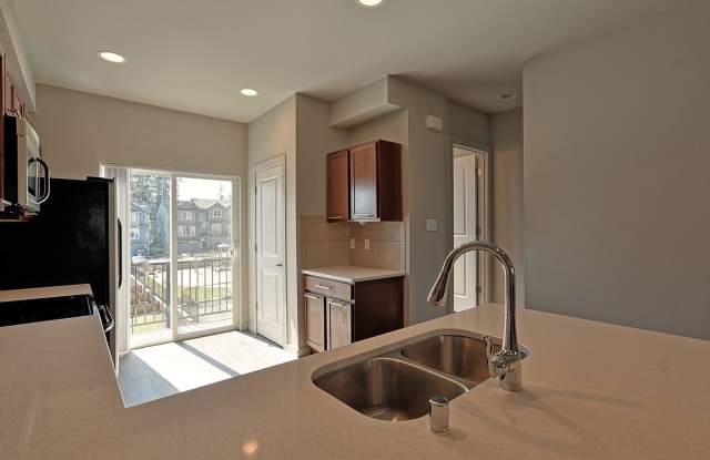 Limited Time Move In Special! - 10518 15th Drive Southeast, Everett, WA 98208