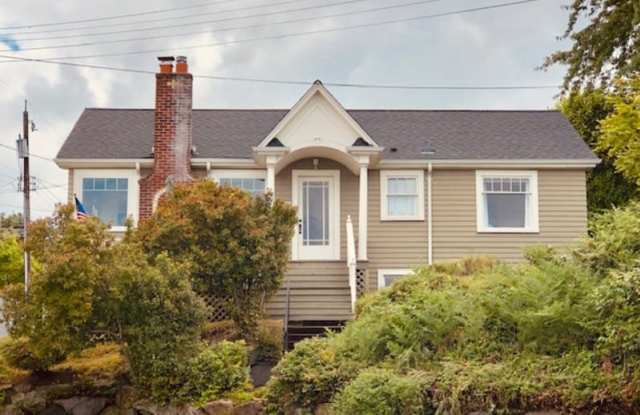 6408 Woodlawn Ave N - 6408 Woodlawn Avenue North, Seattle, WA 98103