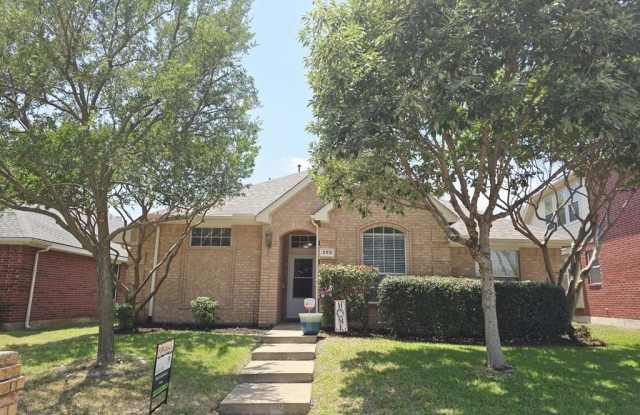 205 Trailwood Drive Gallery 2