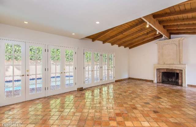 8787 Skyline Dr Gallery 2