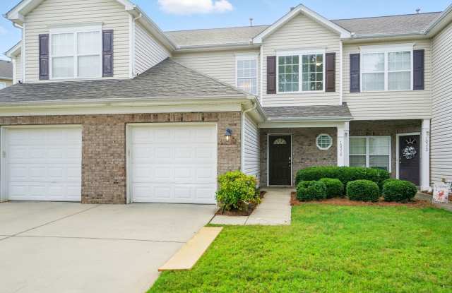 Move-In Ready Townhome in Pineville – Quiet Cul-de-Sac! photos photos