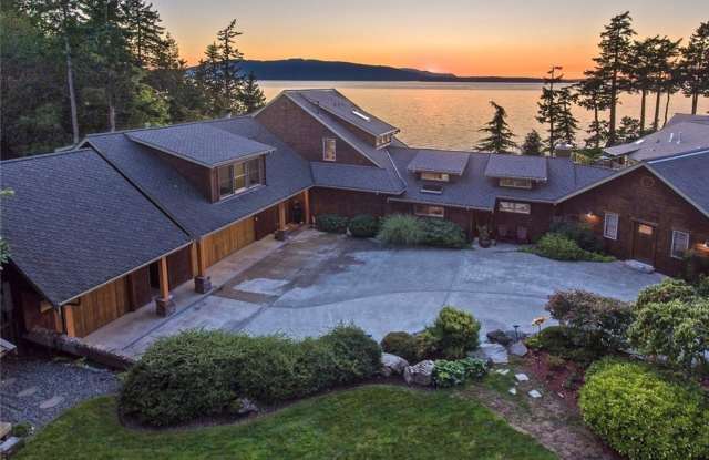 804 FIELDSTON RD. - 804 Fieldston Road, Bellingham, WA 98225