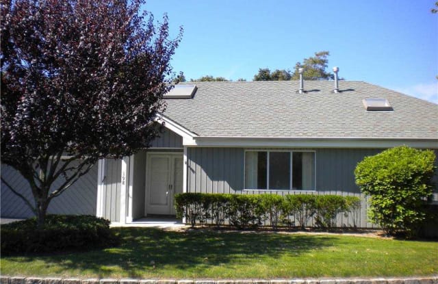 198 River Drive - 198 River Drive, Moriches, NY 11955