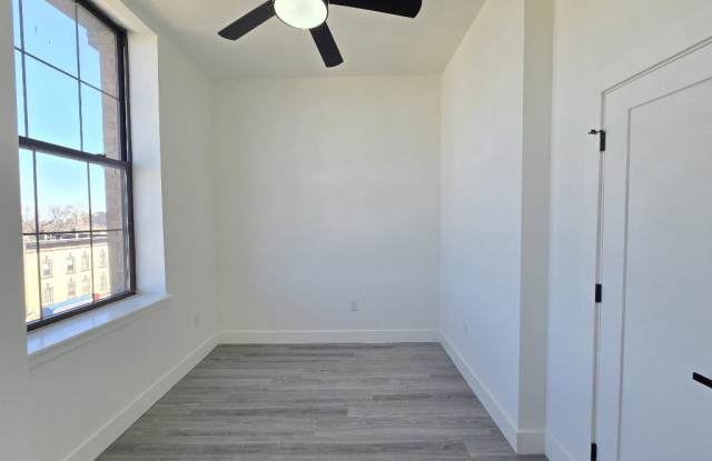 540 Central Avenue Gallery 4