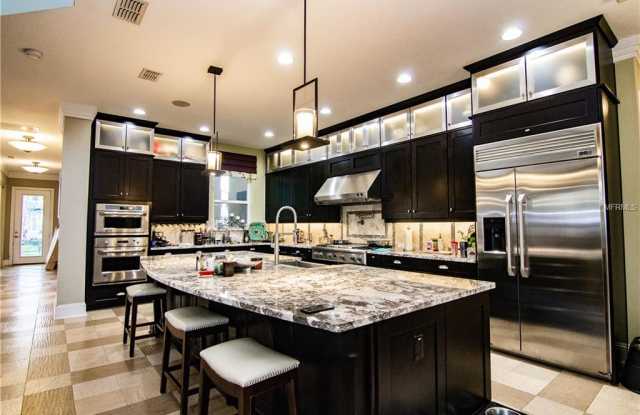 9475 SAMUELSON COURT Gallery 4