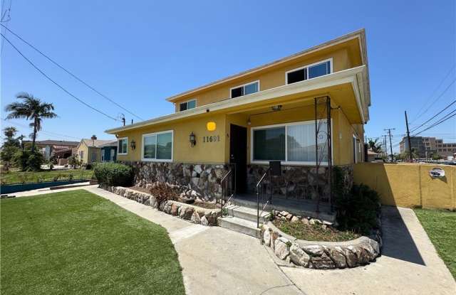 11601 Birch Avenue photos photos