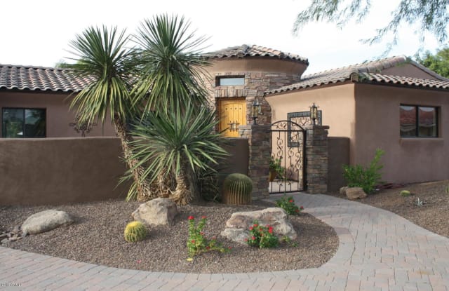 4530 E EVERETT Drive - 4530 East Everett Drive, Phoenix, AZ 85032