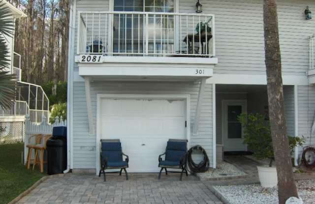 2081 VISTA DEL SOL CR UNIT 301 Gallery 2