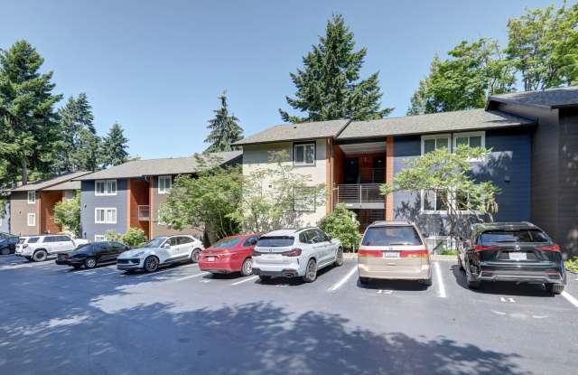 Downtown Bellevue 2BR 1BA Condo-Just Blocks from Center of City!! photos photos