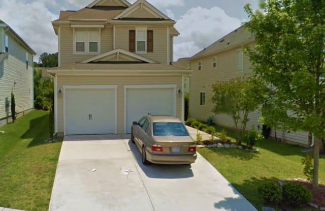 2005 Remington Oaks Cir - 2005 Remington Oaks Circle, Cary, NC 27519