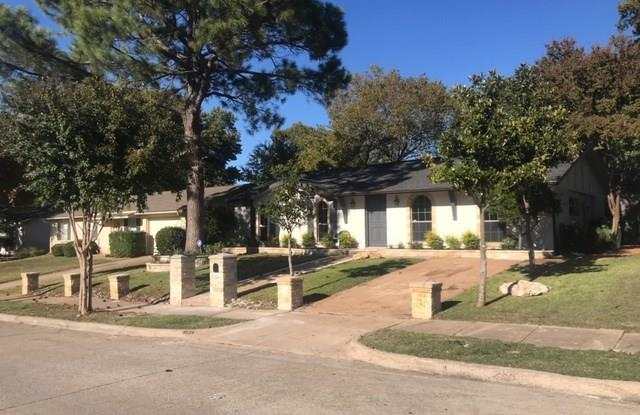 3934 University Drive Gallery 3