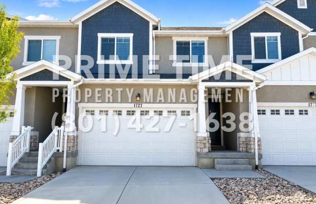 Beautiful 3-Bedroom Townhome in Lehi – Community Pool, Pickleball & More! photos photos