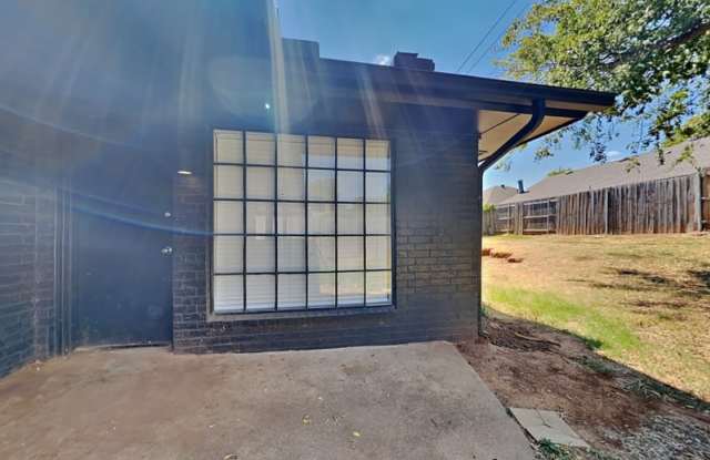 12013 Sylvester Dr Gallery 2