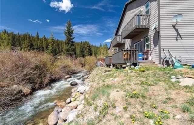 Buckskin Duplex Gallery 3