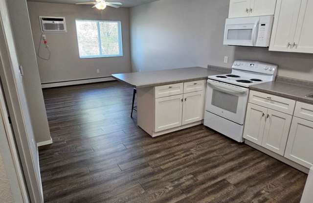 Plaza View Apartments Gallery 4