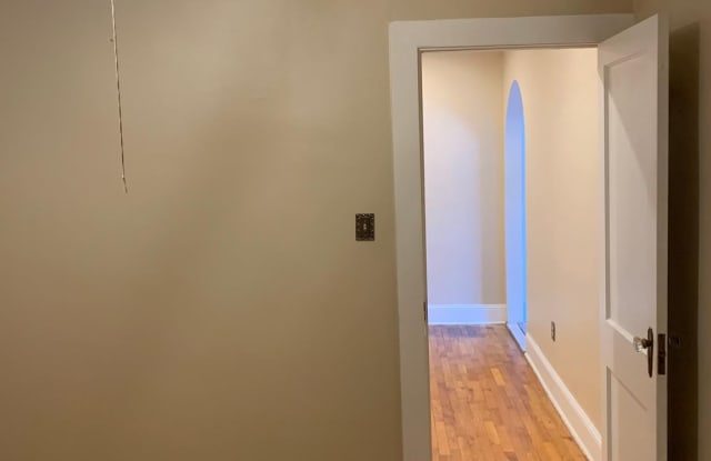 106 N MAIN STREET - 106 North Main Street, Woodstock, VA 22664
