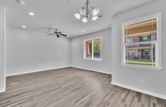 Beautiful Pleasant Grove Townhome for Rent Gallery 4