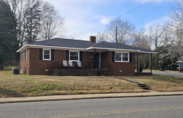 500 S Mountain St photos photos