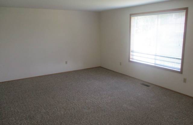 3310 45th Street Court NW Gallery 4