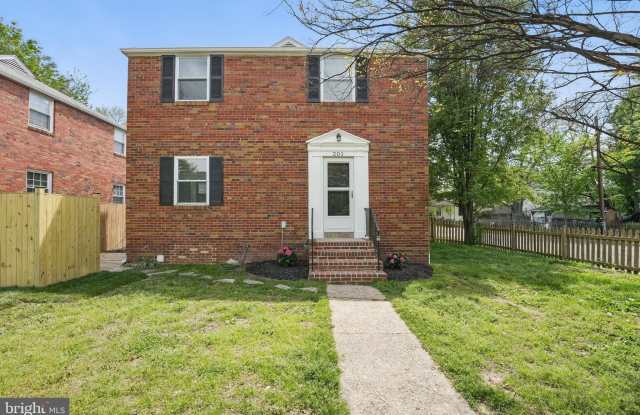 201 E ALEXANDRIA AVENUE - 201 East Alexandria Avenue, Alexandria, VA 22301