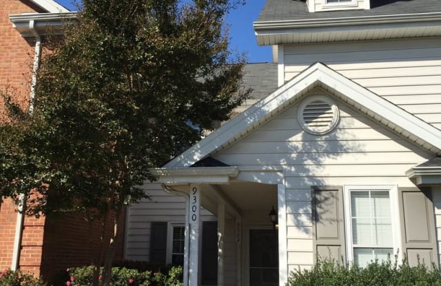 9302 S Vicksburg Park Ct - 9302 South Vicksburg Park Court, Charlotte, NC 28210