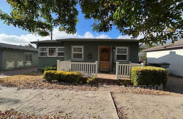 2380 E Villa St photos photos