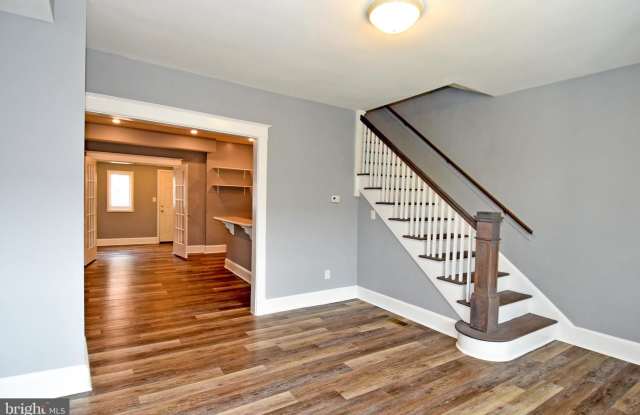1904 ROSEDALE ST NE Gallery 4