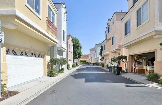 Spacious 2-Story Home in Prime Location photos photos