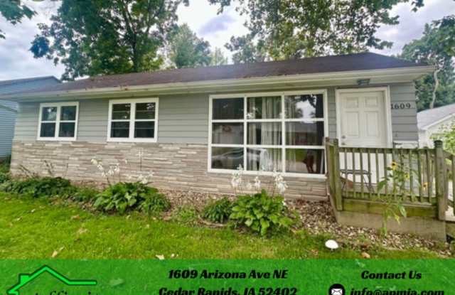 1609 Arizona Ave NE photos photos