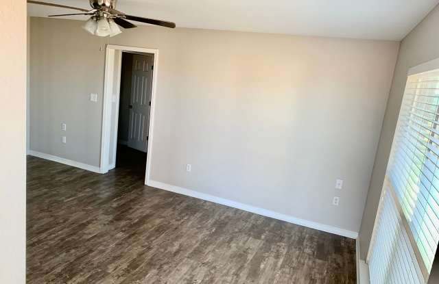 2 Bedroom 2 Bath Duplex. Gallery 3