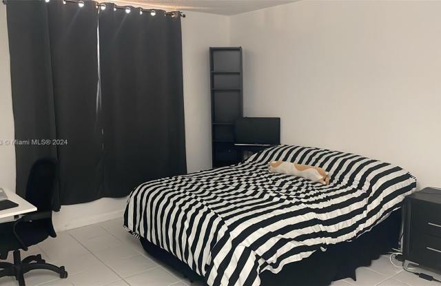 4270 NW 79th Ave - 4270 Northwest 79th Avenue, Doral, FL 33166