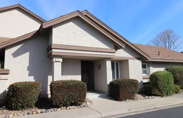 Stonebridge Condo Living at It's Finest - 1201 Hearthstone Lane, Santa Maria, CA 93454