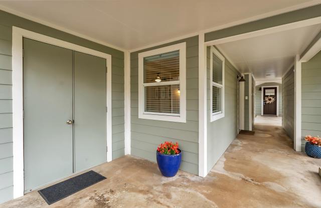 207 Elm Lodge Drive Gallery 4
