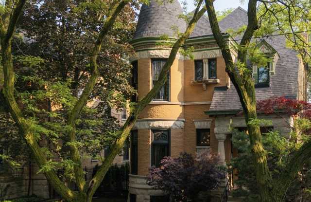 2138 W Caton Street - 2138 West Caton Street, Chicago, IL 60647