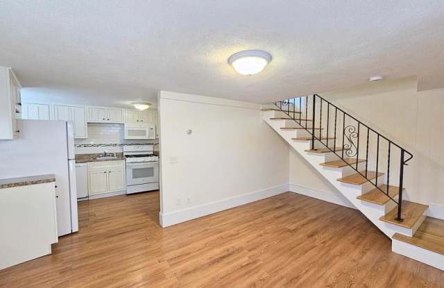 2 Central St. photos photos