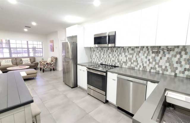 510 Northeast 66th Street photos photos