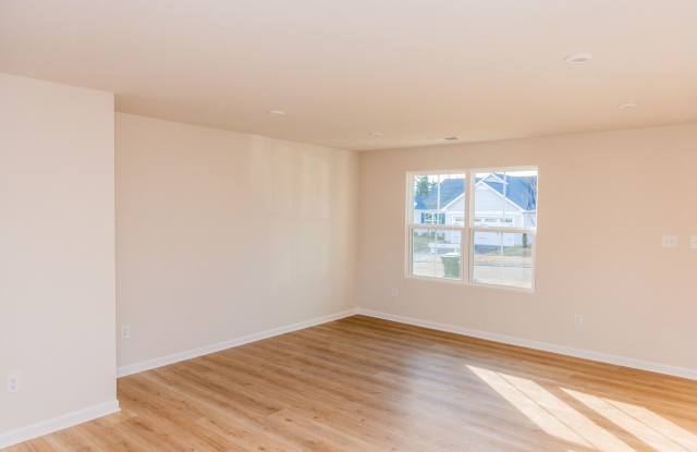 4 Bedroom Home in Waynesboro Gallery 3