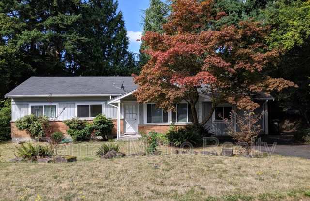 975 165th Ave SE - 975 165th Avenue Southeast, Bellevue, WA 98008