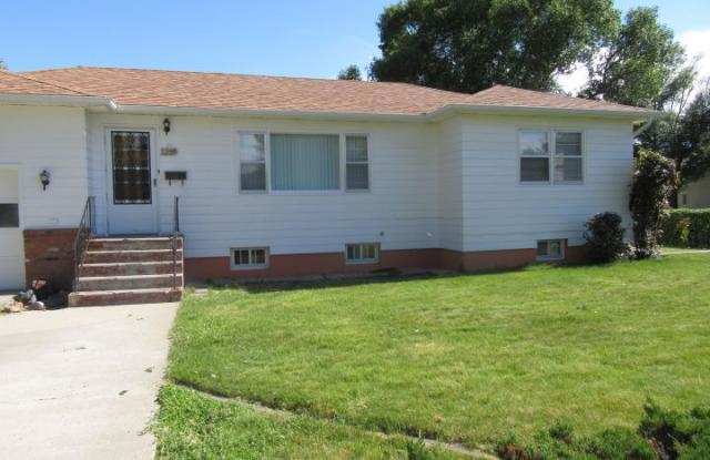 1248 Custer Ave - 1248 Custer Avenue, Billings, MT 59102