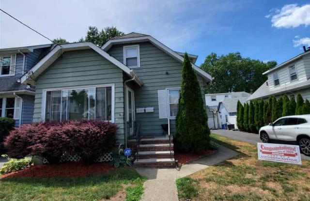 46 FLORENCE PL - 46 Florence Place, Elmwood Park, NJ 07407