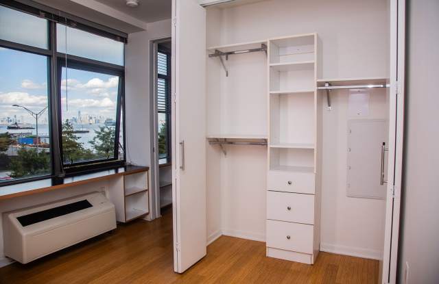 7 Navy Pier Ct Gallery 4