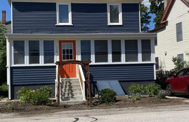 10 Greenlawn Street - 10 Greenlawn Street, Keene, NH 03431