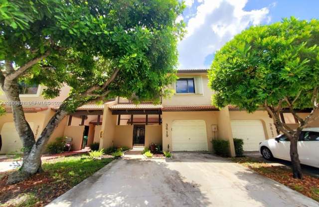 3619 Torremolinos Ave photos photos