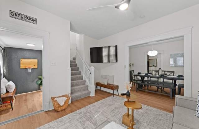 4223 Bridge Ave - 4223 Bridge Avenue, Cleveland, OH 44113