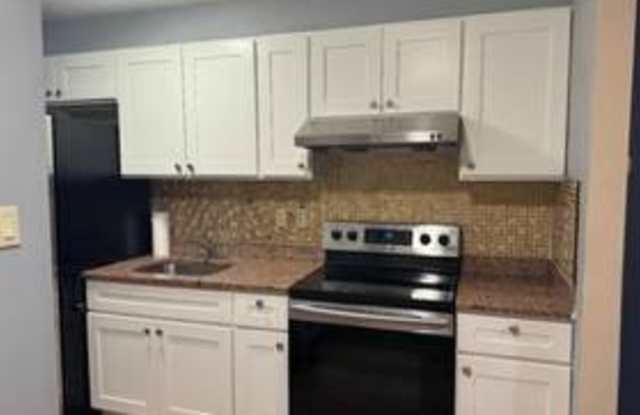 95 Colon Ave - 95 Colon Avenue, Staten Island, NY 10308 95 Colon Ave - 95 Colon Avenue, Staten Island, NY 10308