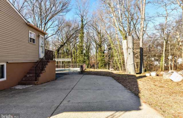 722 GLENSIDE Drive Gallery 4