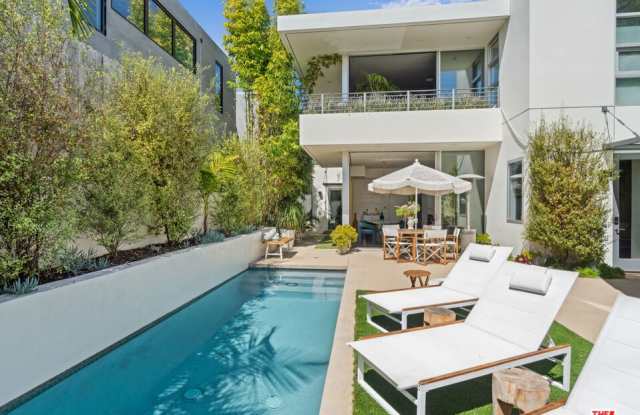 748 Palms Blvd - 748 Palms Boulevard, Los Angeles, CA 90291
