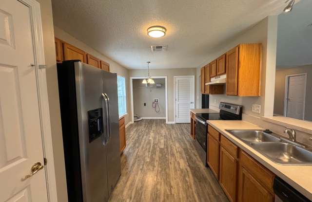4-Bedroom Brick Home in Watermill Community Gallery 4